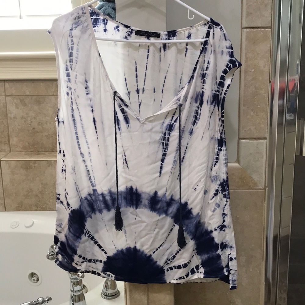 Tie dye sleeveless top